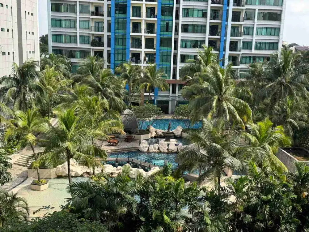 Dijual Cepat dan Murah Apartemen 4BR, lt.6, pool view, di Hampton's Park Pondok indah