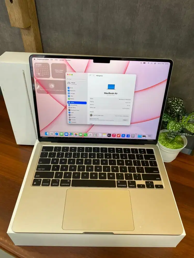 MacBook Air 2023 M3 13.6Inch 16/512GB Starlight iBox
