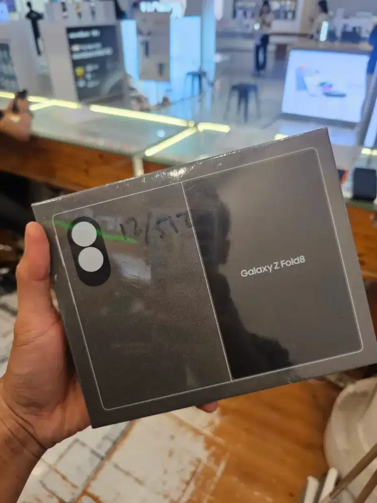 Promo cash cicilan % samsung zfold8