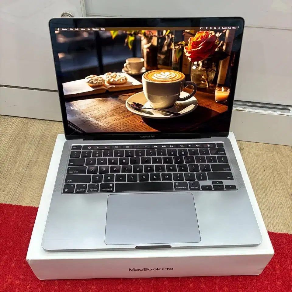 MacBook Pro 13 inch 2020 M1 RAM 8/256GB Fullset