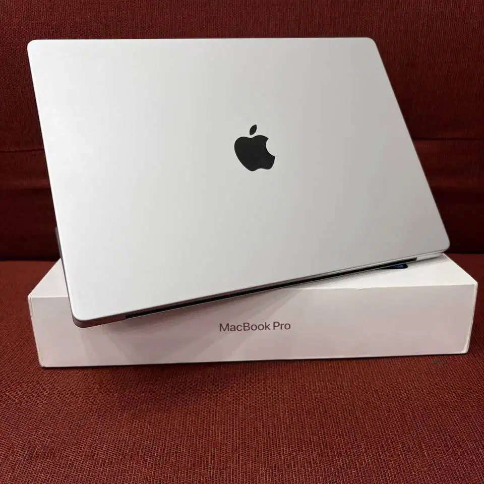 MacBook Pro 16 inch 2021 M1 Pro RAM 16/1TB Fullset