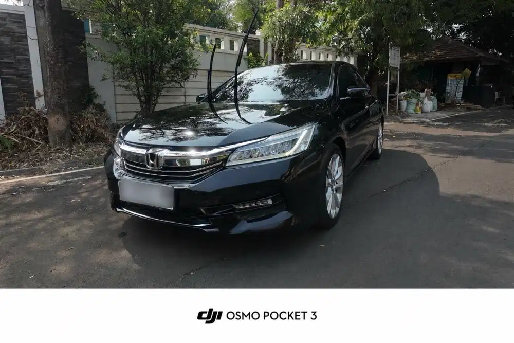 Dijual Honda Accord 2016 warna hitam matic