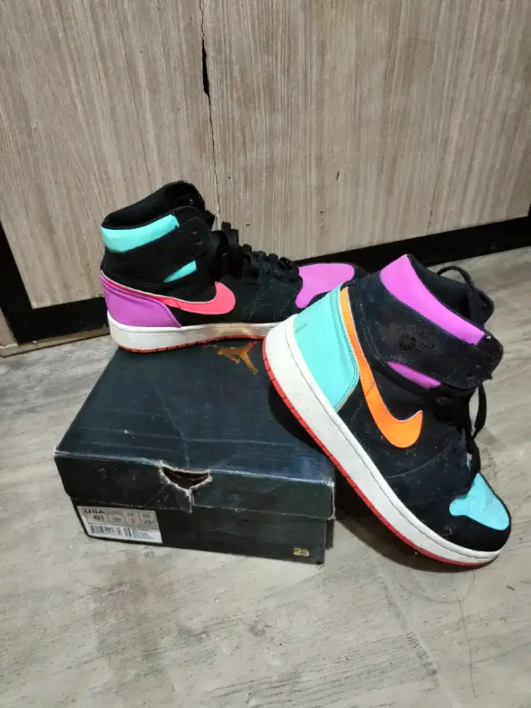 Air Jordan 1 mid