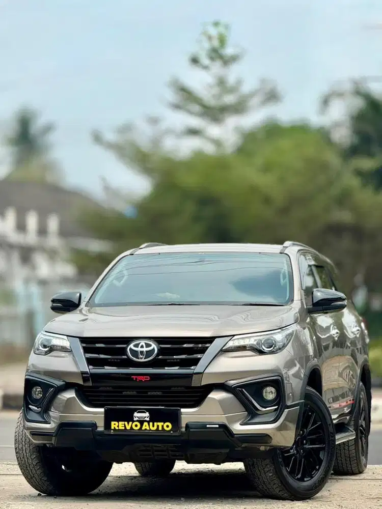 Fortuner VRZ TRD 2019 / 2020 at 2.4 diesel automatic gr 2021 2018
