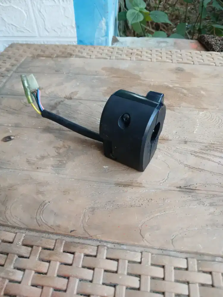 Saklar nmax old copotan