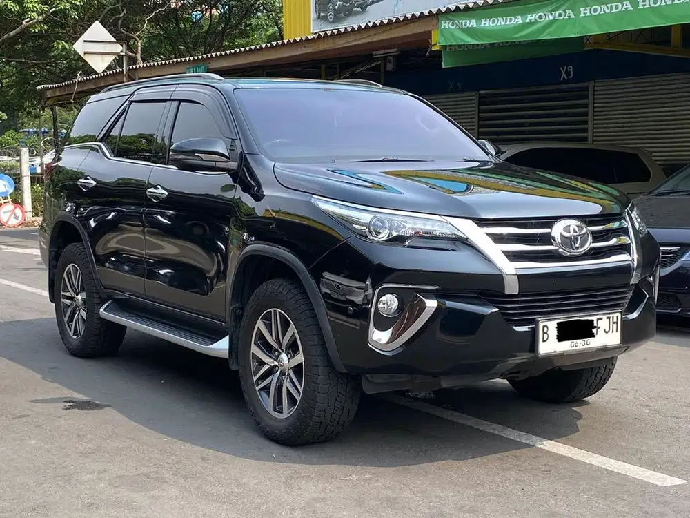 TOYOTA FORTUNER VRZ 2.4 AT 2020