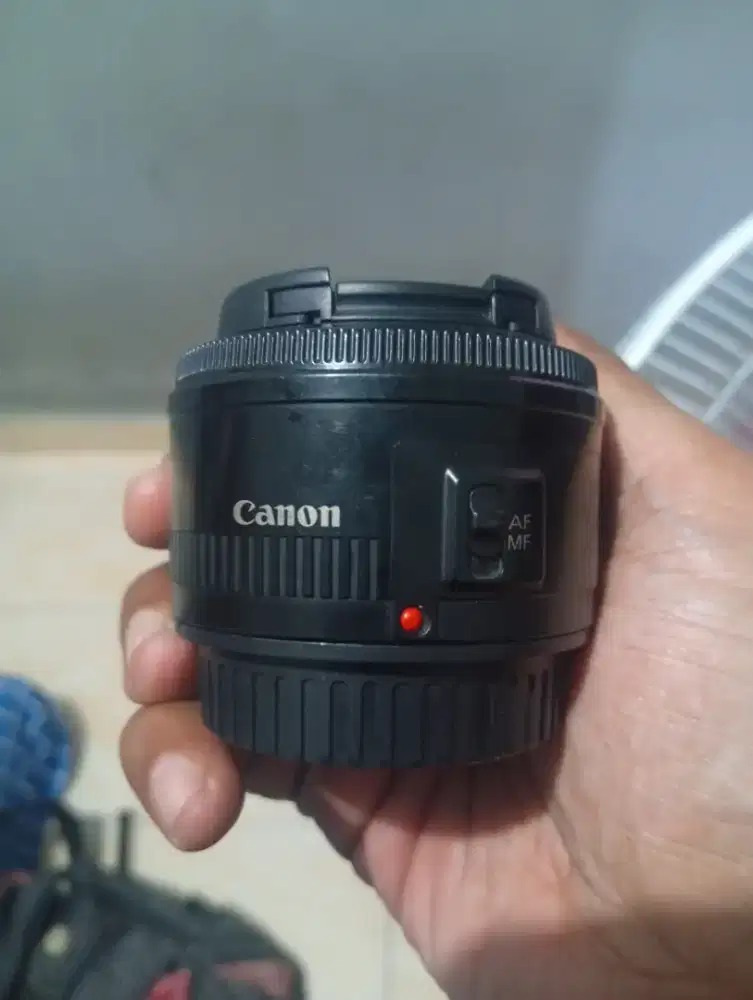 Lensa Fix Canon F1,8 AF/MF fungsi normal