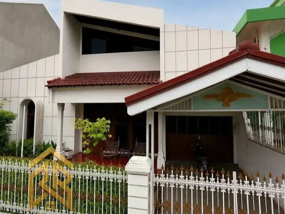 Dijual Murah Rumah Terawat di Area Turangga Pusat Kota Bandung Lokasi Dekat ke Trans Studio Mall