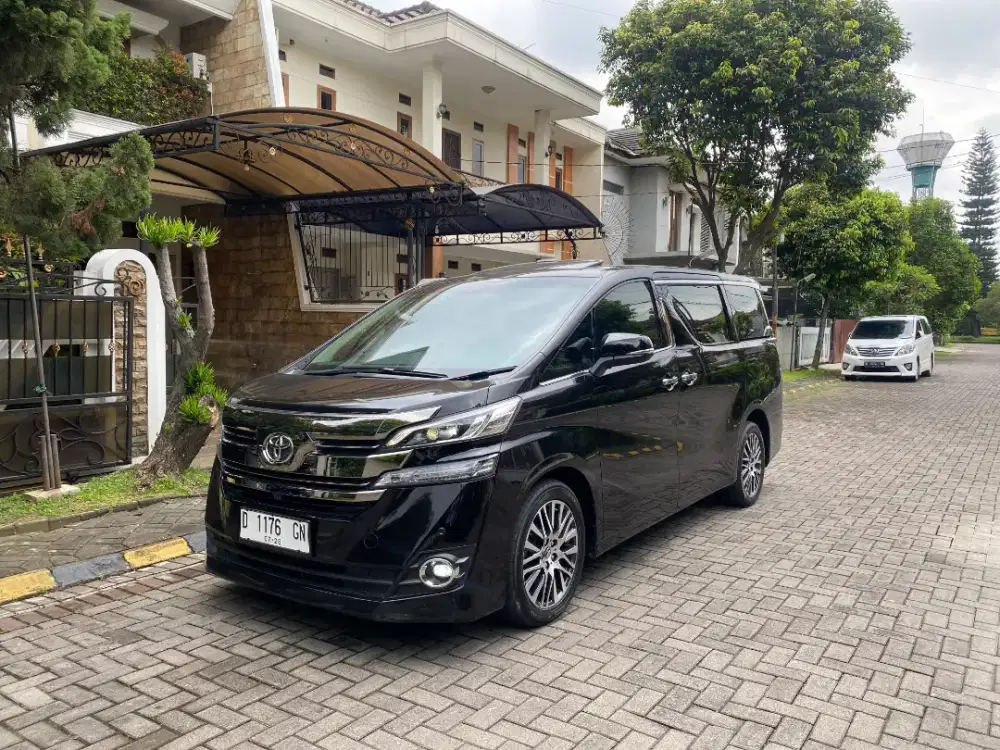 JUAL Mobil Toyota Vellfire 2015 AT Pribadi Hitam Mulus