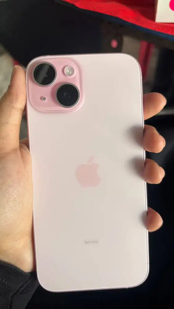 iPhone 15 128GB Pink
