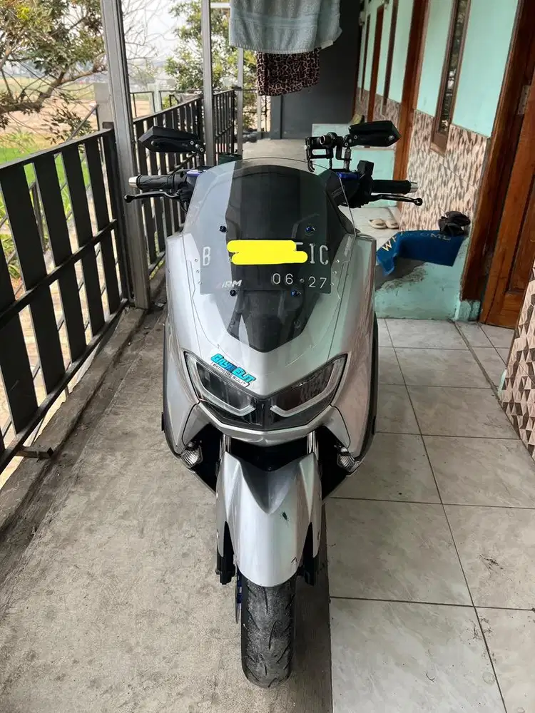 New NMAX Connected Keyless Silver tahun 2022