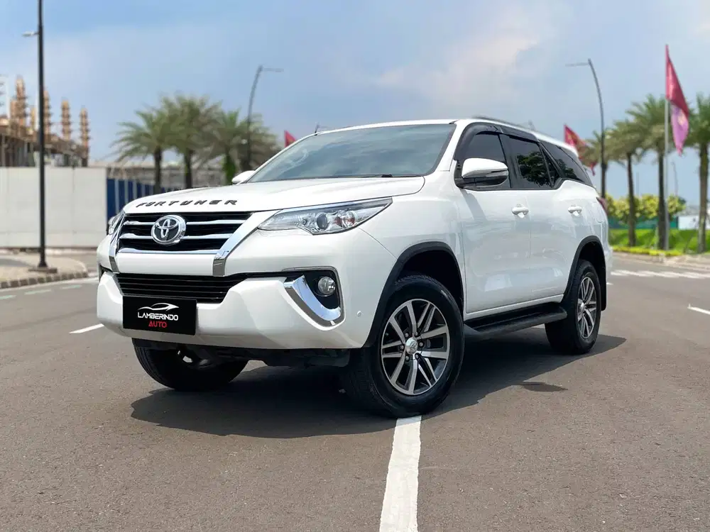 TOYOTA FORTUNER G 2.4 AT 2016