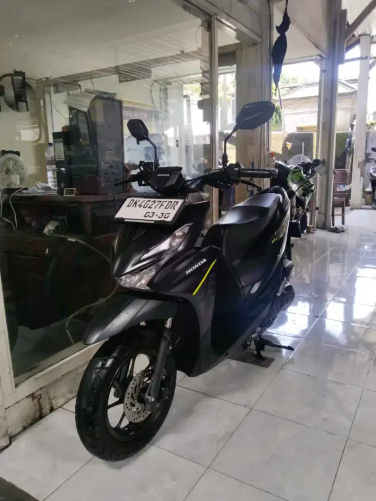 Honda. Beat. Street  thn. 2024 cash. Bli dharma.