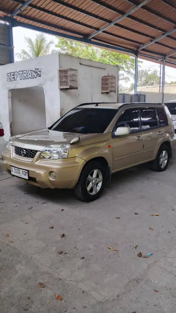 X-trail tahun 2003 lengkap