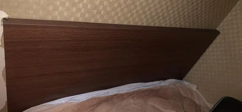 DIJUAL DIPAN KAYU MINIMALIS