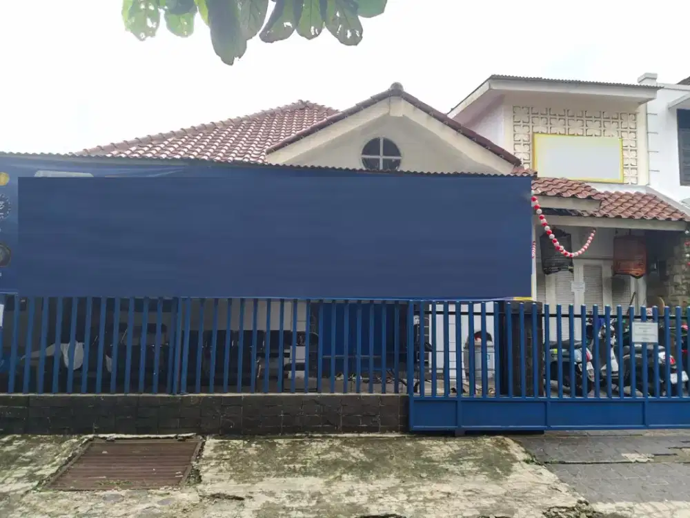 Dijual Rumah di Kawasan Sektor 5 Bintaro Jaya tangsel Dengan Posisi Hook Tanah Luas CW-19224