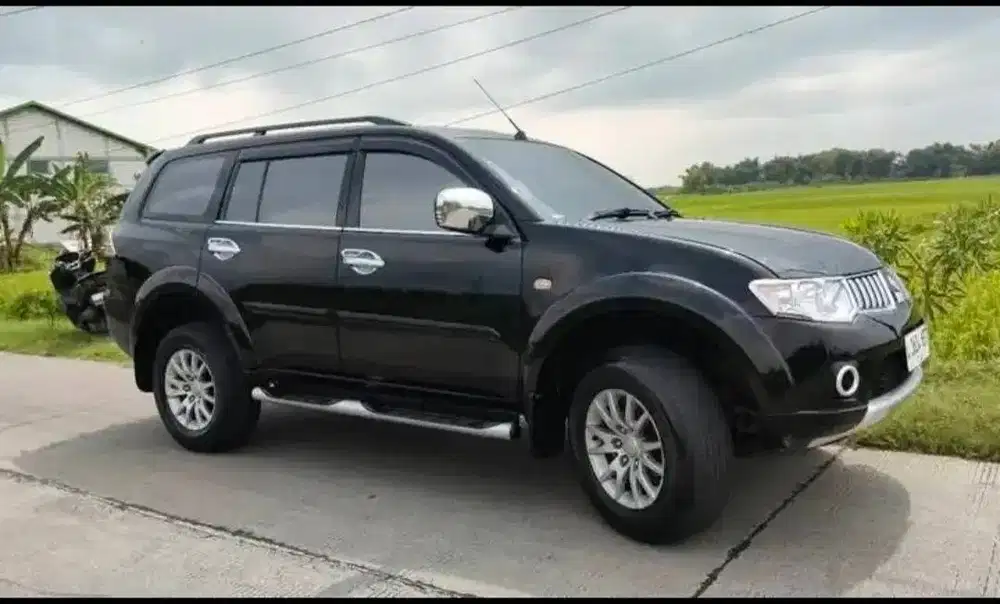 Pajero Sport Exceed Matic A/T 2011