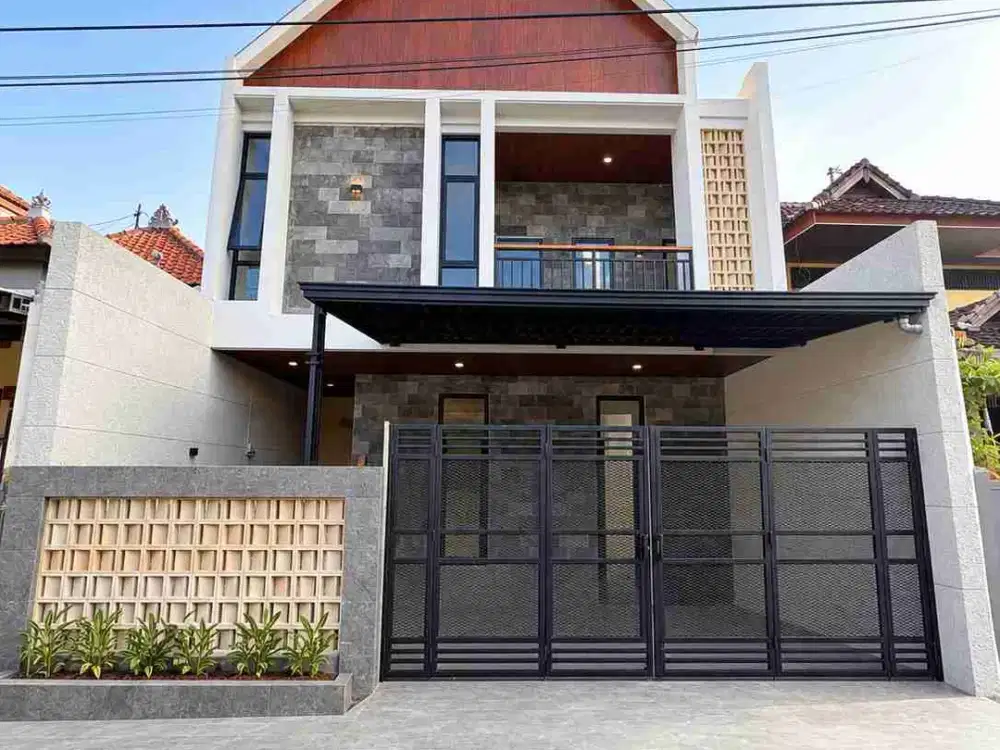 DIJUAL RUMAH 2 LANTAI  MUMBUL PERMAI