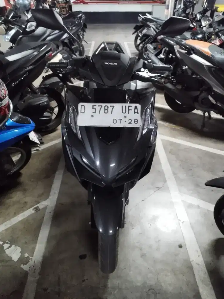 Honda Vario 160 Tahun 2023 Low Kilometer Istimewa