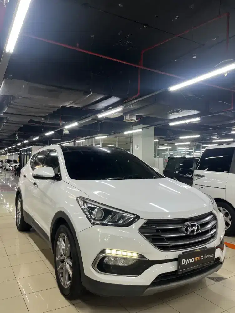 Km 82rb Hyundai Santafee 2.2Crdi thn 2018 Pjk Bln 6 thn 2027 White