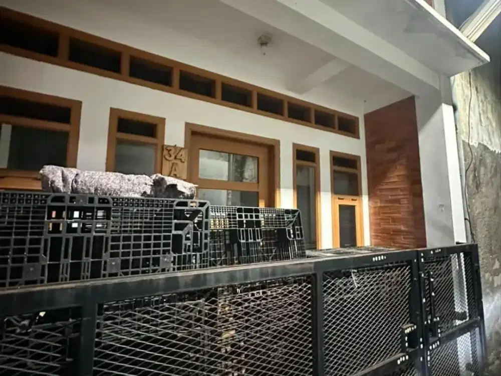 Rumah terawat strategis dalam gang di buah batu Bandung