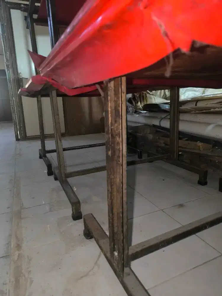 Meja Bekas Kedai Bakmi