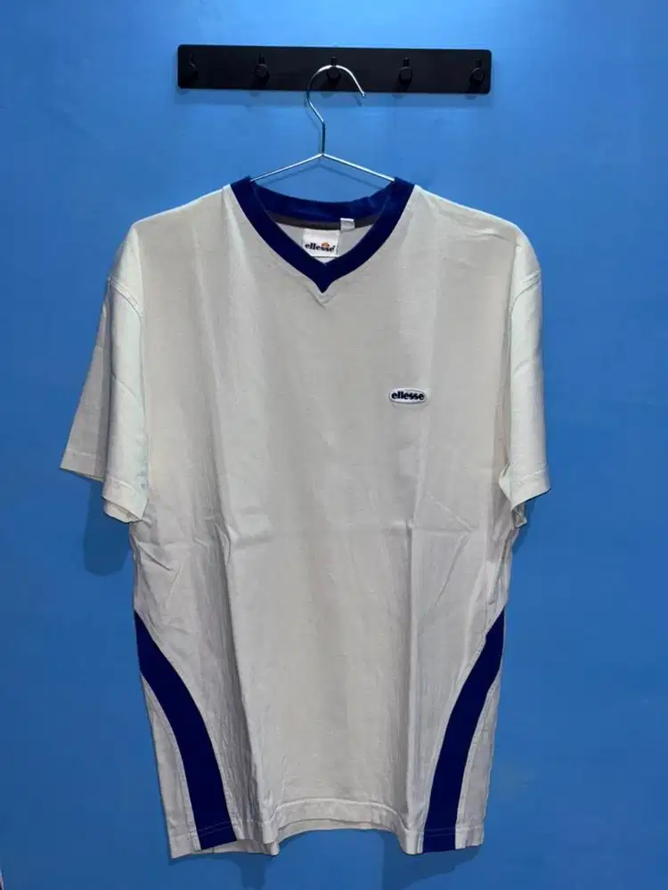 Kaos Ellesse Logo Bordir Lengan Pendek