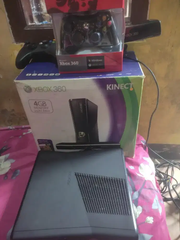 Xbox 360 HDD 250 GB fullset kamera kinect