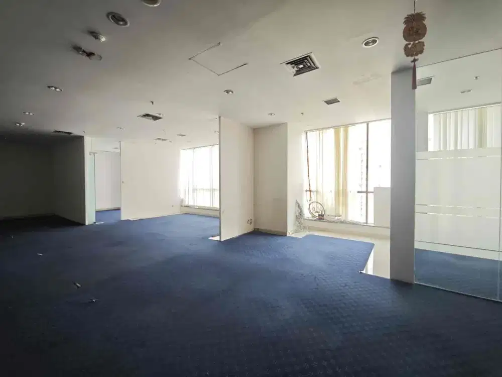 disewakan dan dijual Office APL Tower