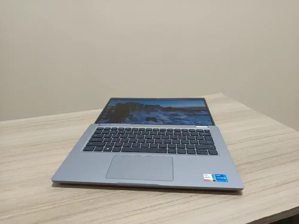 Dell latitude i5-1135G7 Ram 16GB,ssd 256gb,iris Xe grapics