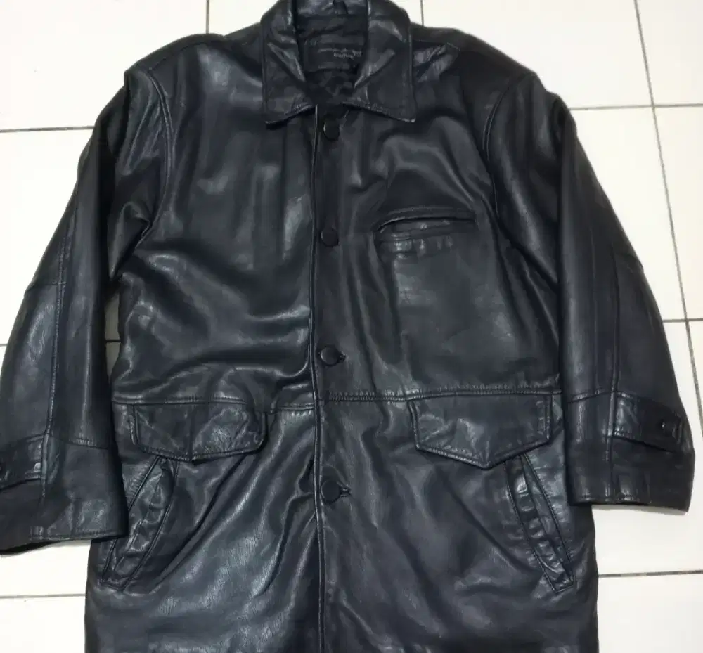 Jaket kulit asli