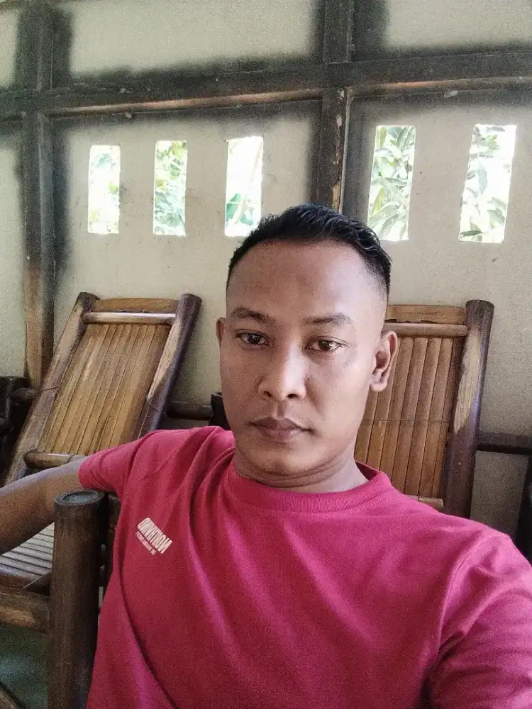Mencari pekerjaan supir. Modal SIM A/ KTP/ FC KK/
