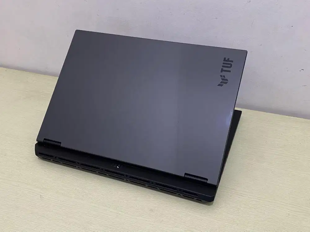 Asus Gaming TUF F16 i7-14650HX RAM 16 GB SSD 512 GB RTX 5050 8GB Mulus