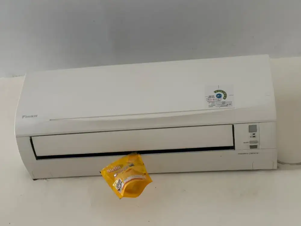 Daikin thailand 1 pk second normal Orisnil ( masih nancap )