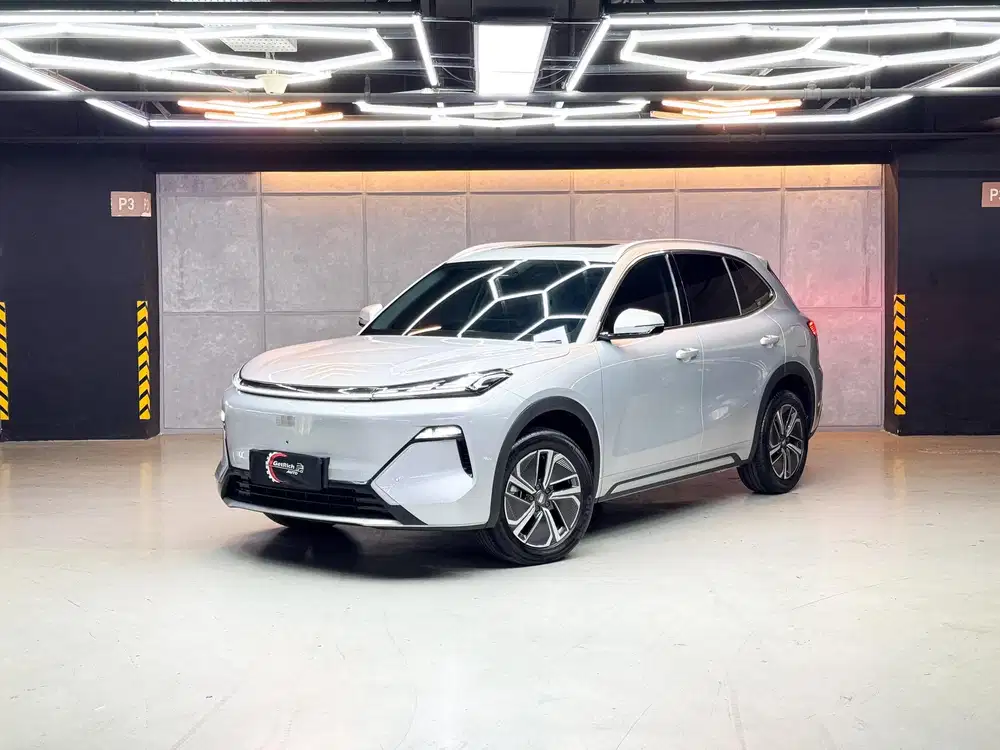 Low KM Geely Starray 2026
