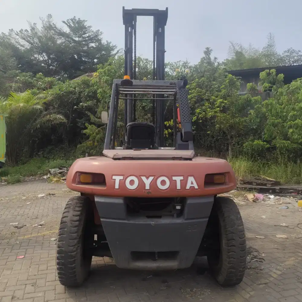 Forklift Toyota 8 ton 6 meter 2 stage