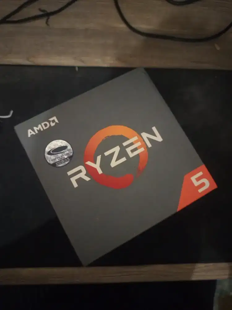 RYZEN 5 1600 (6 C / 12 T) 3,2 Ghz