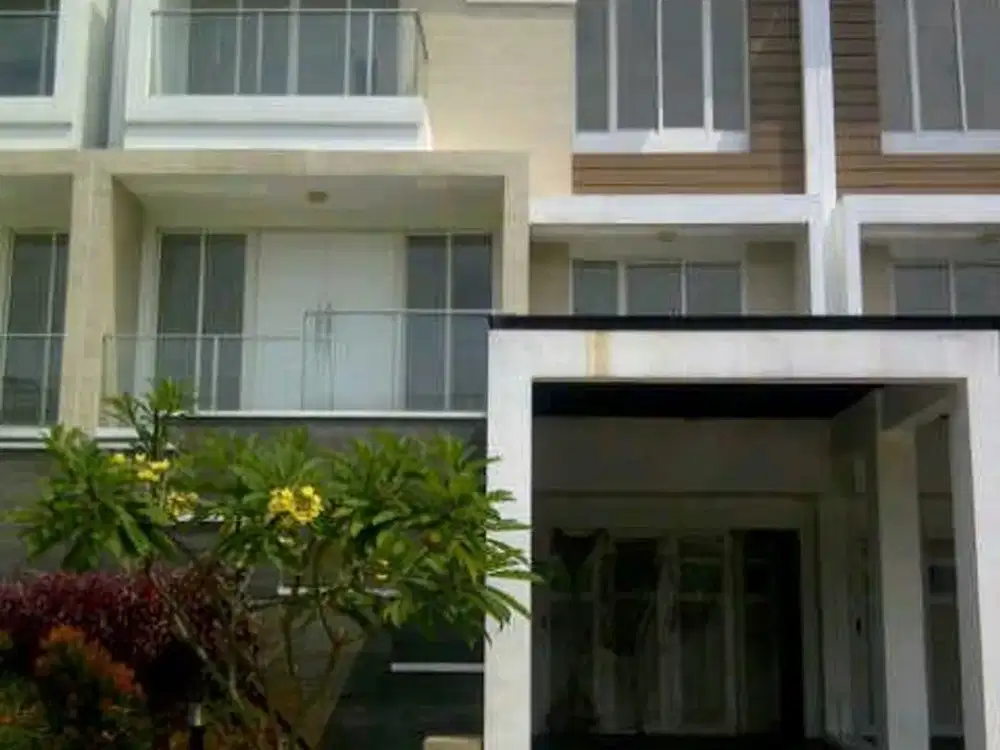 Dijual Rumah Mewah Di Golf Residence Kemayoran