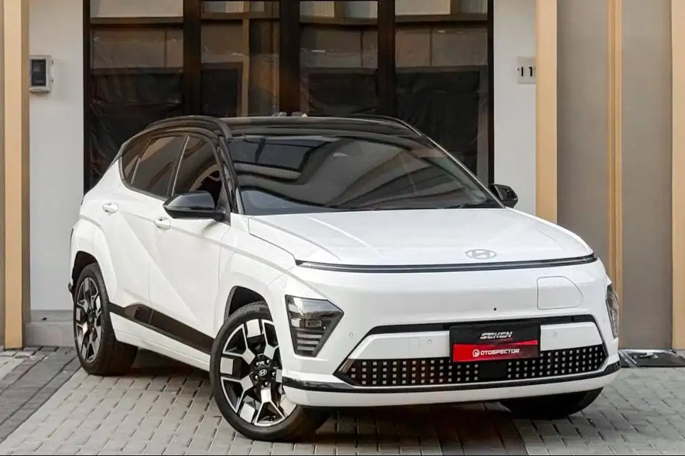 Hyundai Kona EV Signature Long Range Listrik Sunroof AT Matic 2024