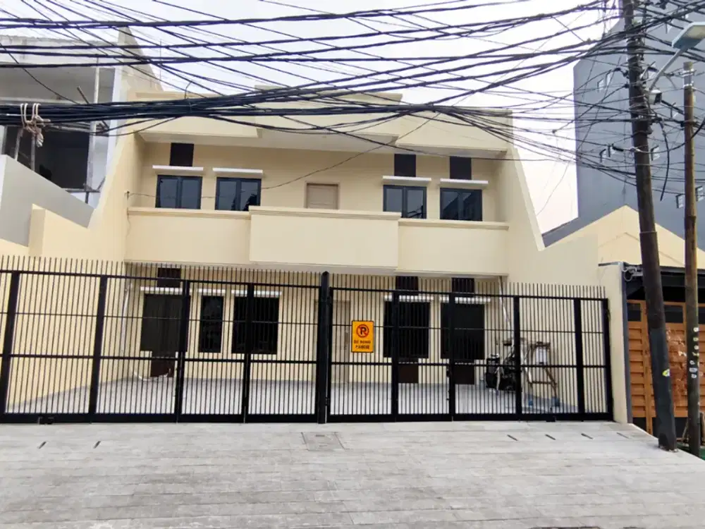 Jual Rumah lebar 10 Jalan Raya Bagus untuk Usaha di Kelapa Gading Timur