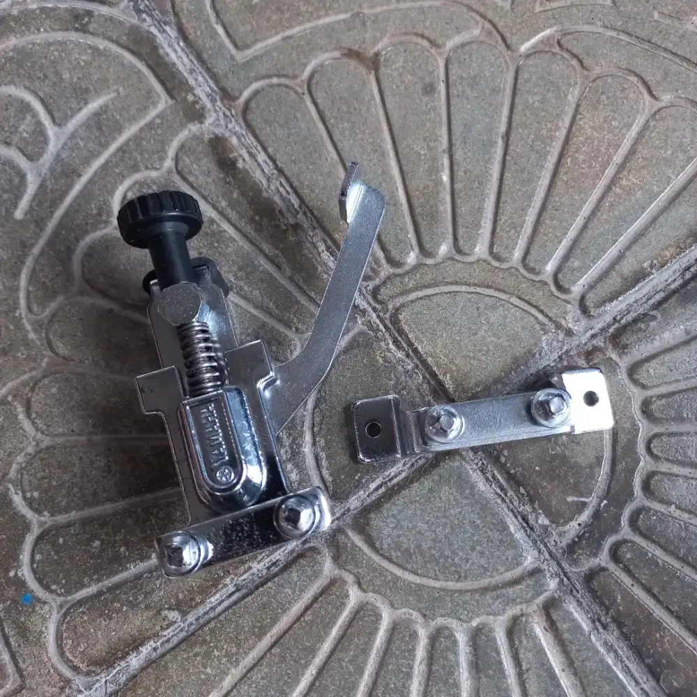 Strainer & throw off Yamaha