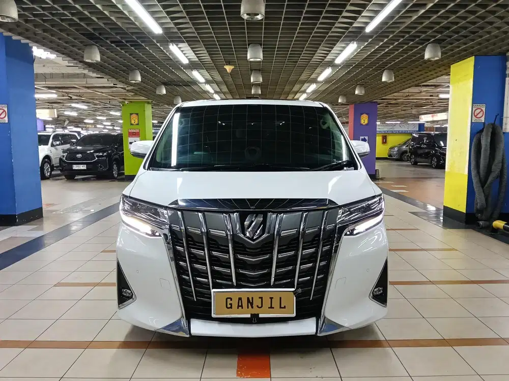 Alphard 2023 Putih