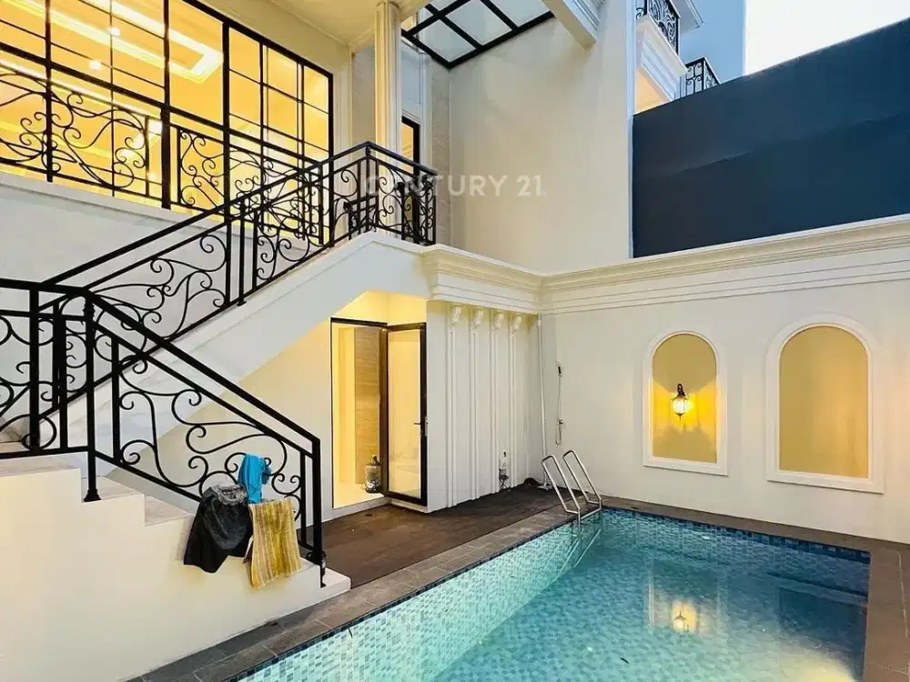 Dijual Rumah American Classic Dekat Akses Tol Andara JakSel