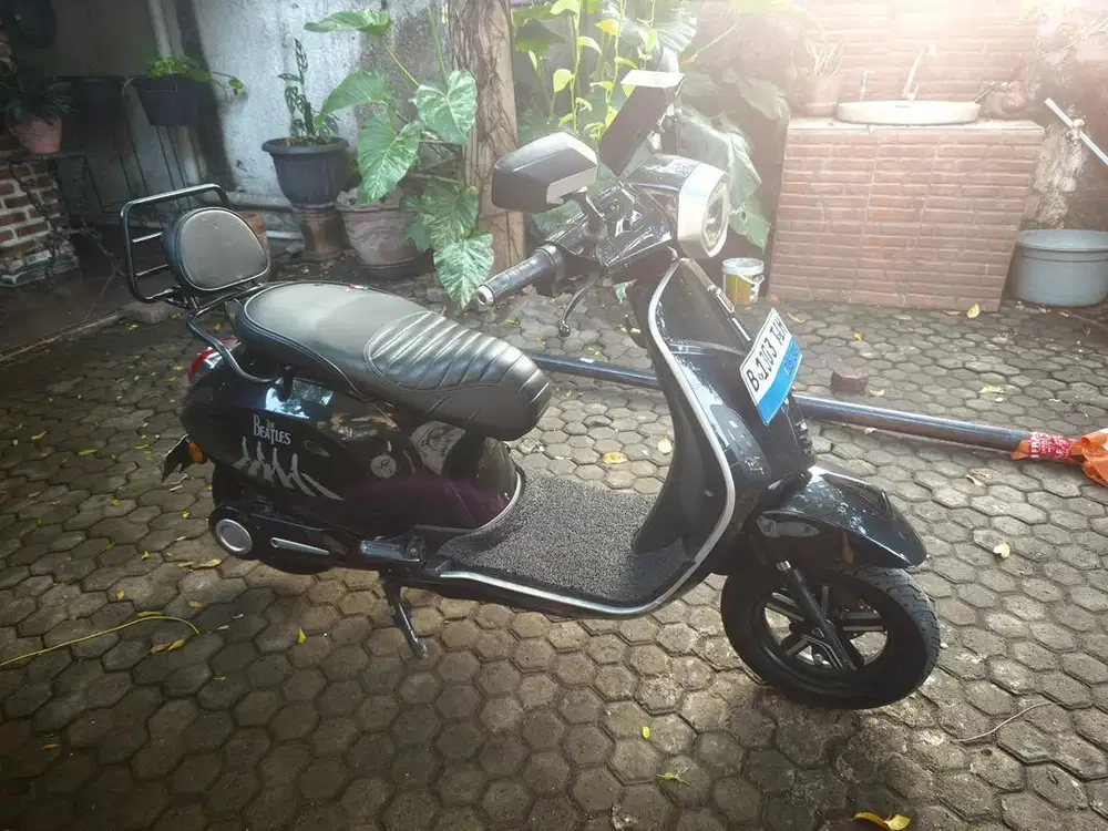 Motor listrik Greentech VP warna hitam (pembelian Mei 2025)