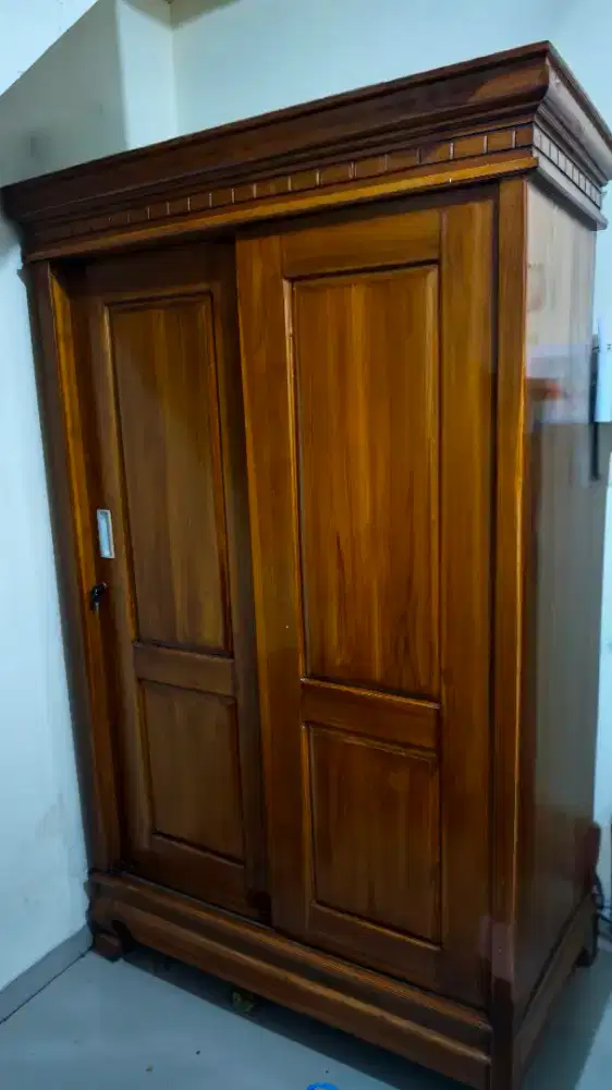 LEMARI KAYU JATI SLEDING MASIH MULUS