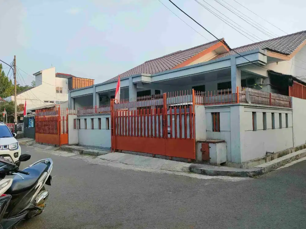 Duren sawit,Rumah Hook, siap huni, lokasi strategis Deket stasiun Buaran/Klender. Deket BKT, Deket RS, deket angkutan umum