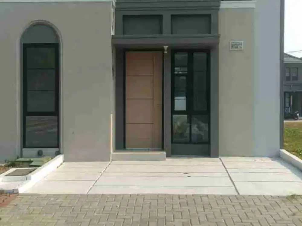 Disewakan rumah baru cluster varena citra raya Tangerang