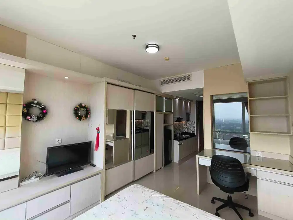 U Residence 1 apartment, view golf, full furnish dan dekat kampus UPH