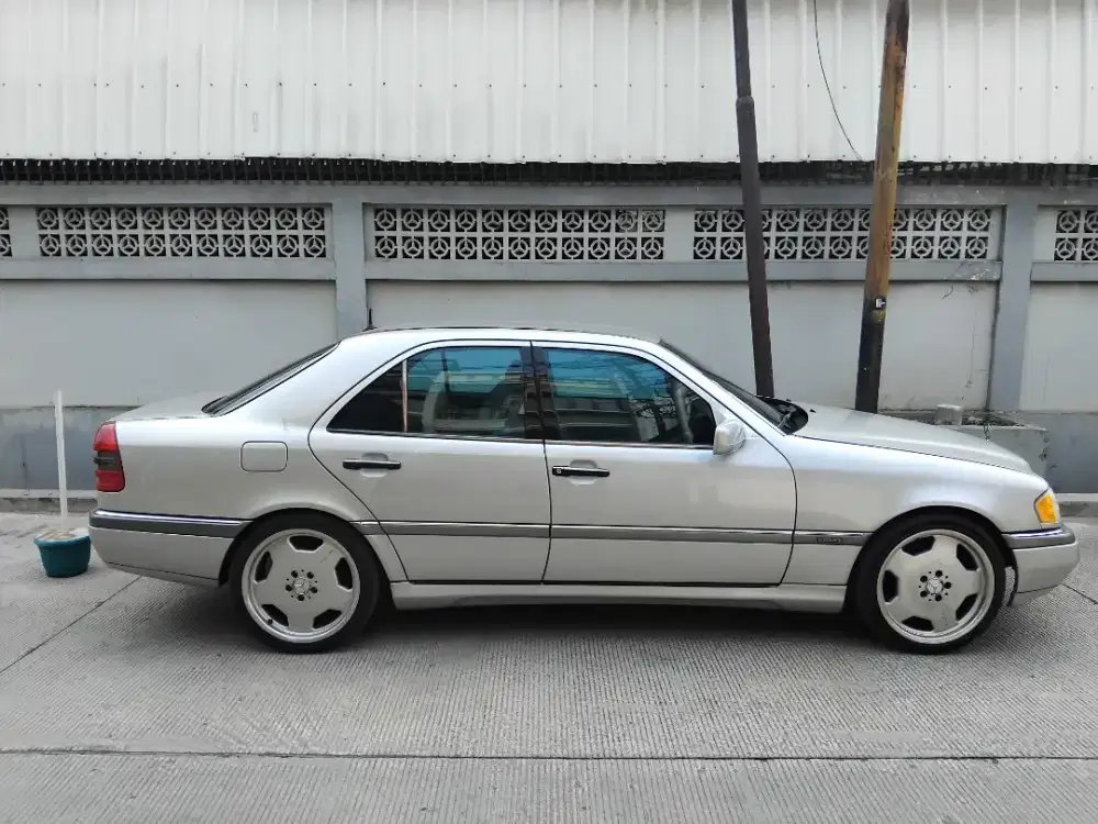 Mercedez Benz W202 C230 Komperssor 1997