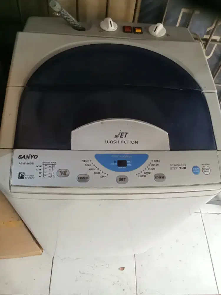 Mesin cuci top loading Sanyo 7,5kg